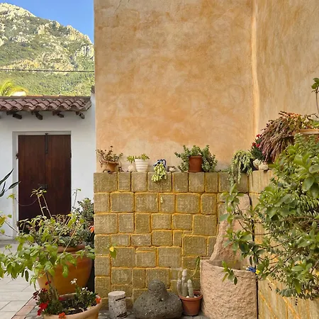 Casa Lia Indipendente Con Patio Privato Nel Golfo Di Orosei *