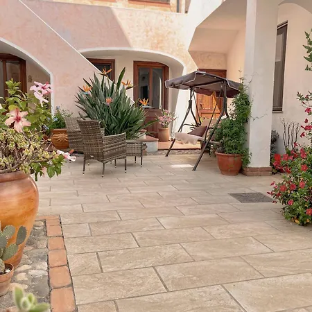 公寓 Casa Lia Indipendente Con Patio Privato Nel Golfo Di Orosei Galtellì